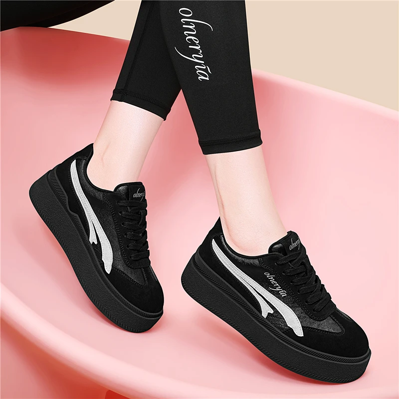 软底松糕鞋女2025新款春秋运动休闲板鞋厚底百搭小黑色平底老爹鞋