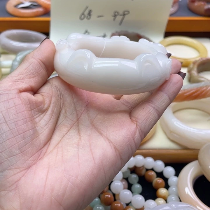未镶嵌石英岩玉珠宝奇石凤*尘