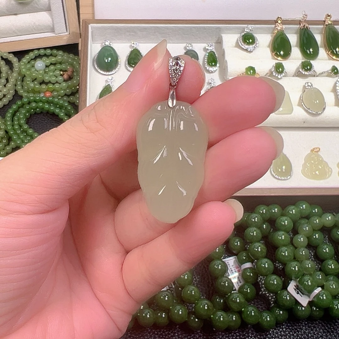 和田玉银S925镶嵌颈饰