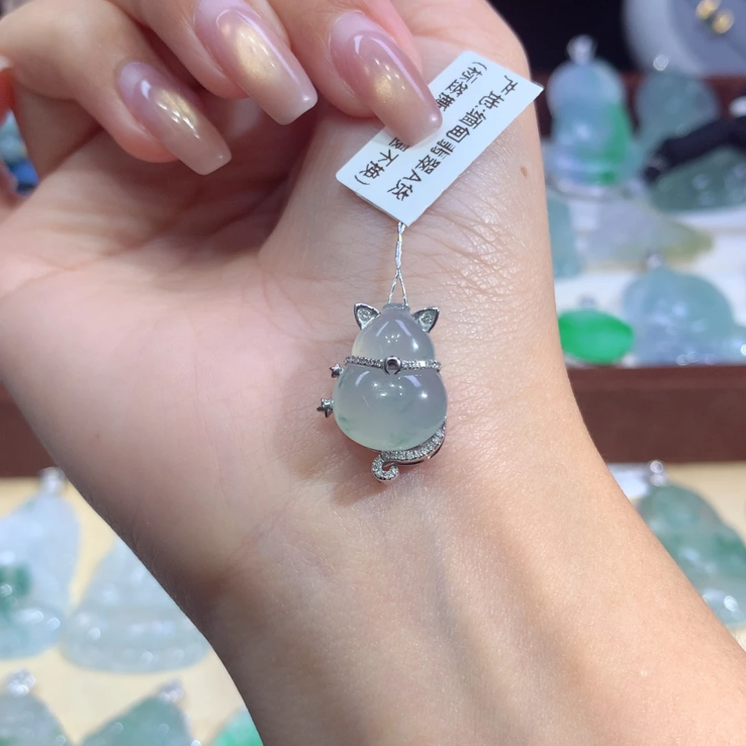 吊坠(不含链)18K金镶嵌翡翠