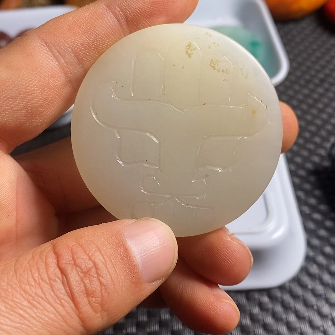 岫玉未镶嵌珠宝奇石