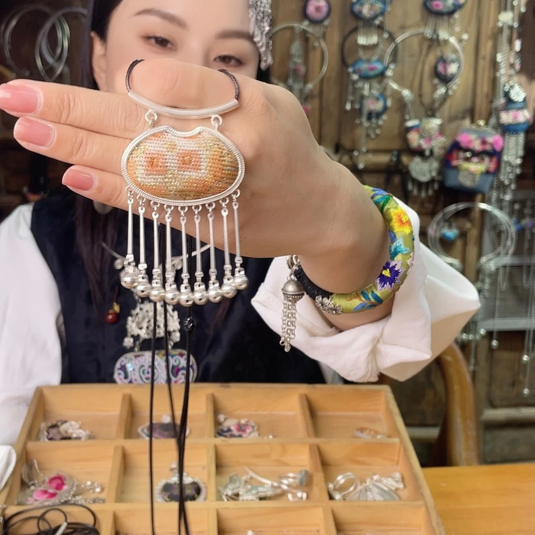 花岗石铁合金项链