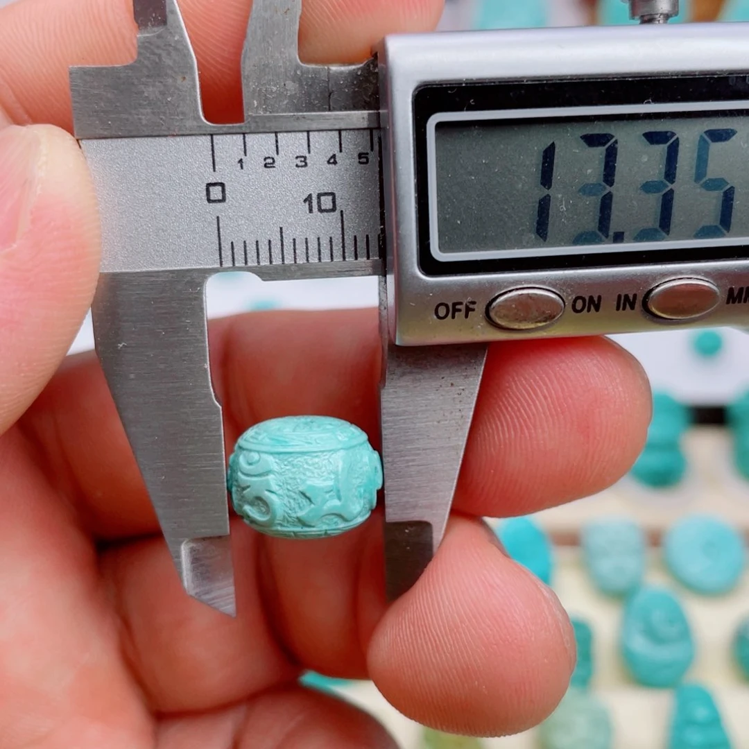 绿松石未镶嵌吊坠(不含链)六字箴言