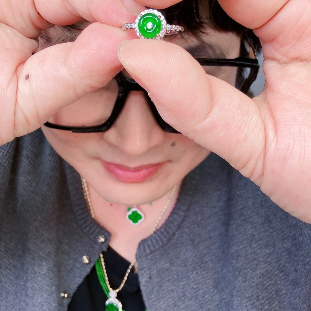 翡翠颈饰未镶嵌一个