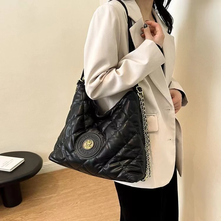 福利时尚洋气百搭经典斜挎女包