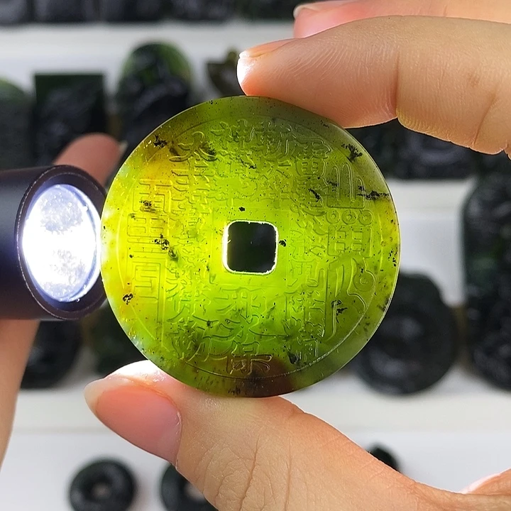 蛇纹石玉未镶嵌山鬼花钱