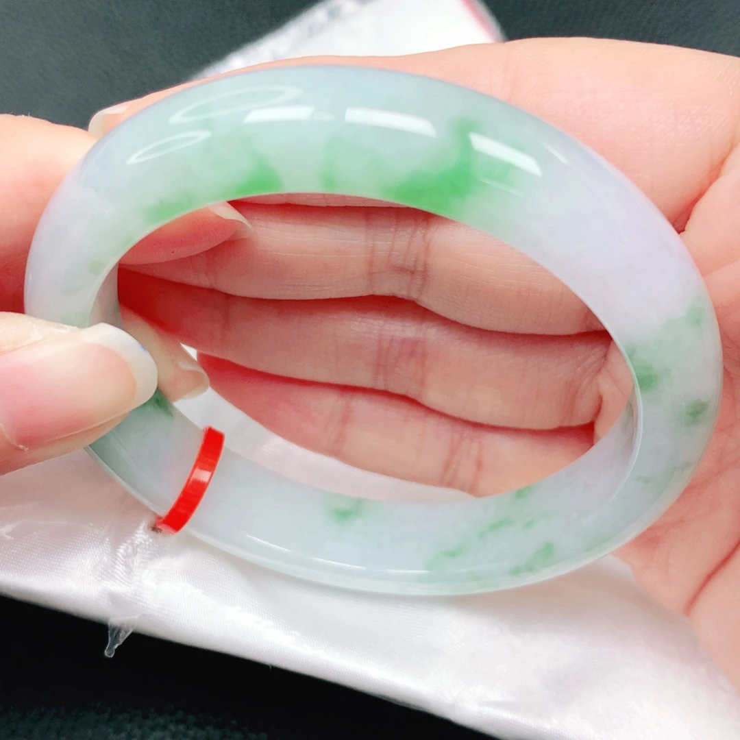 翡翠未镶嵌手镯56圈