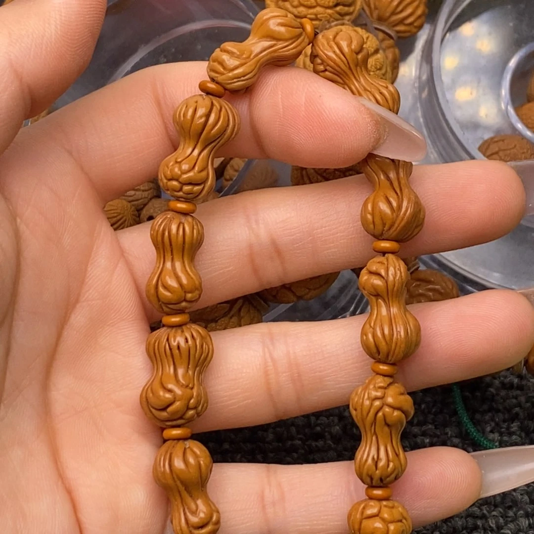 秦岭山脉龙纹桃核 13