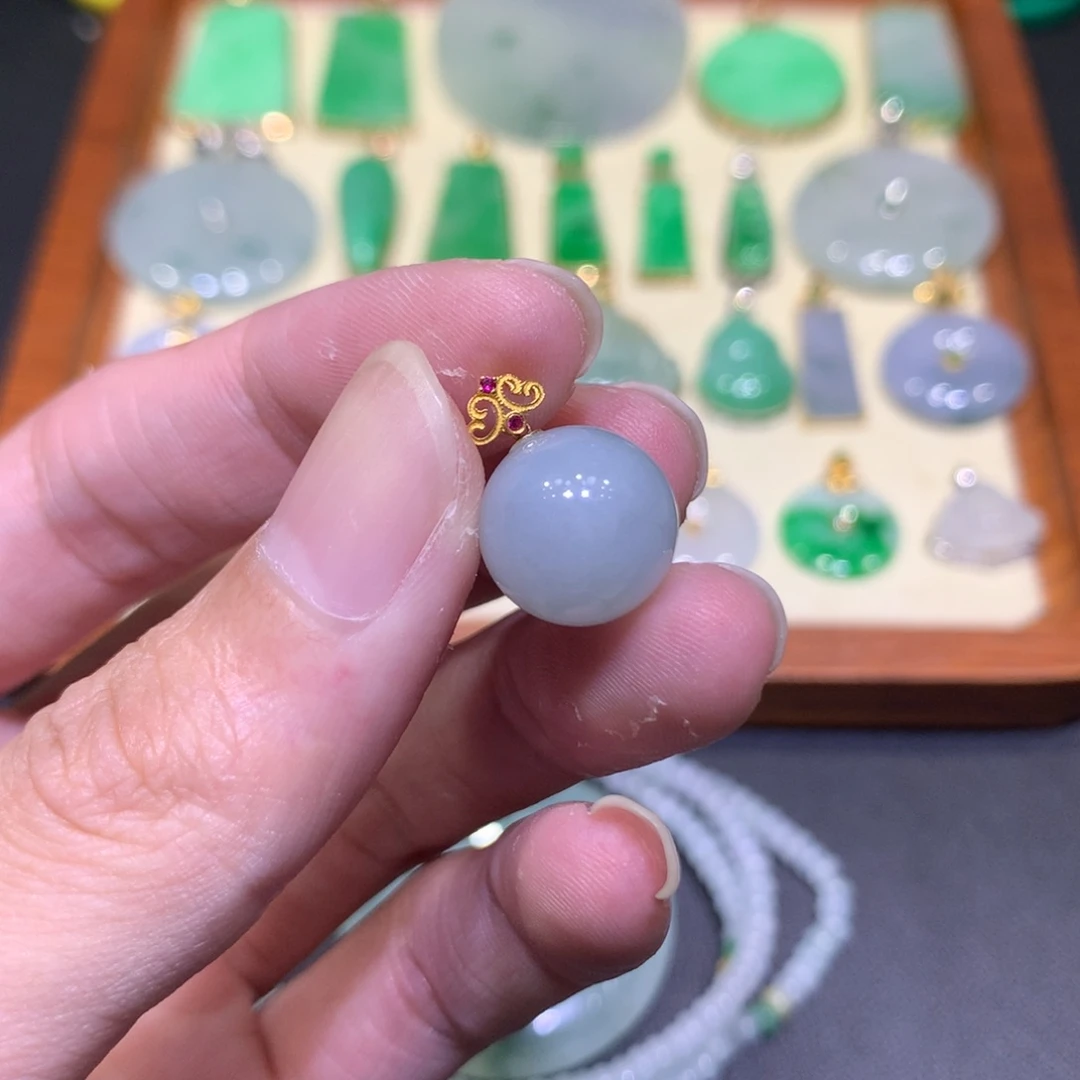 翡翠18K金镶嵌吊坠(不含链)