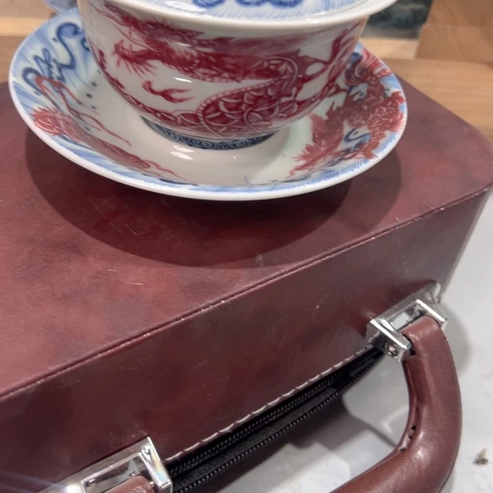 高白泥鱼化龙盖碗全