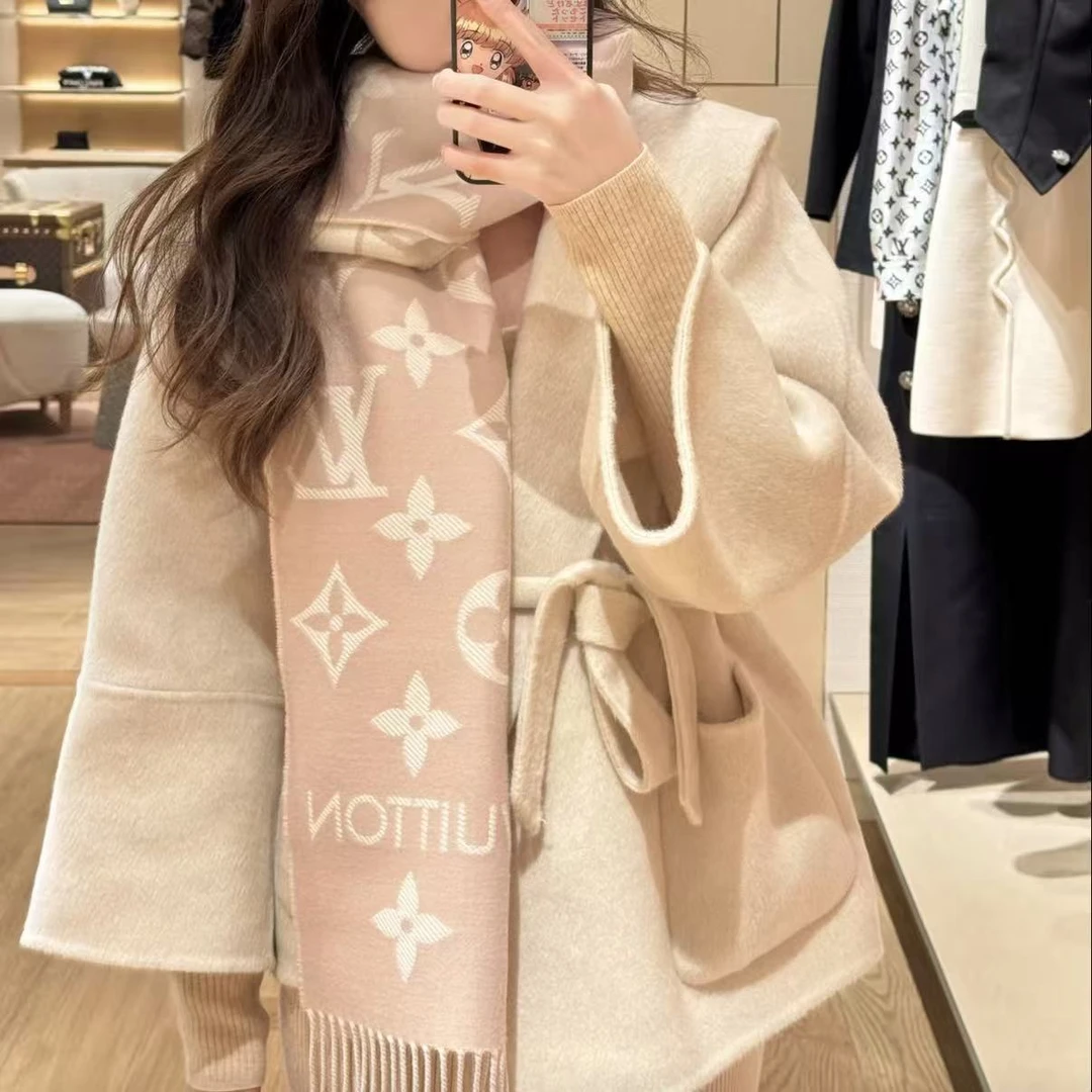 95新 LouisVuitton/路易威登 羊绒围巾170*34CM/251227TMJYY01