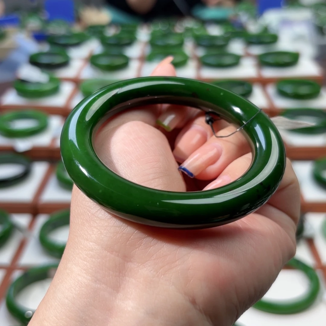 未镶嵌手镯和田玉57