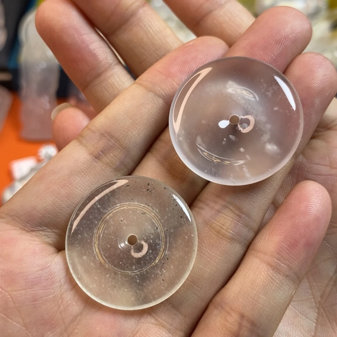 石英质玉未镶嵌颈饰