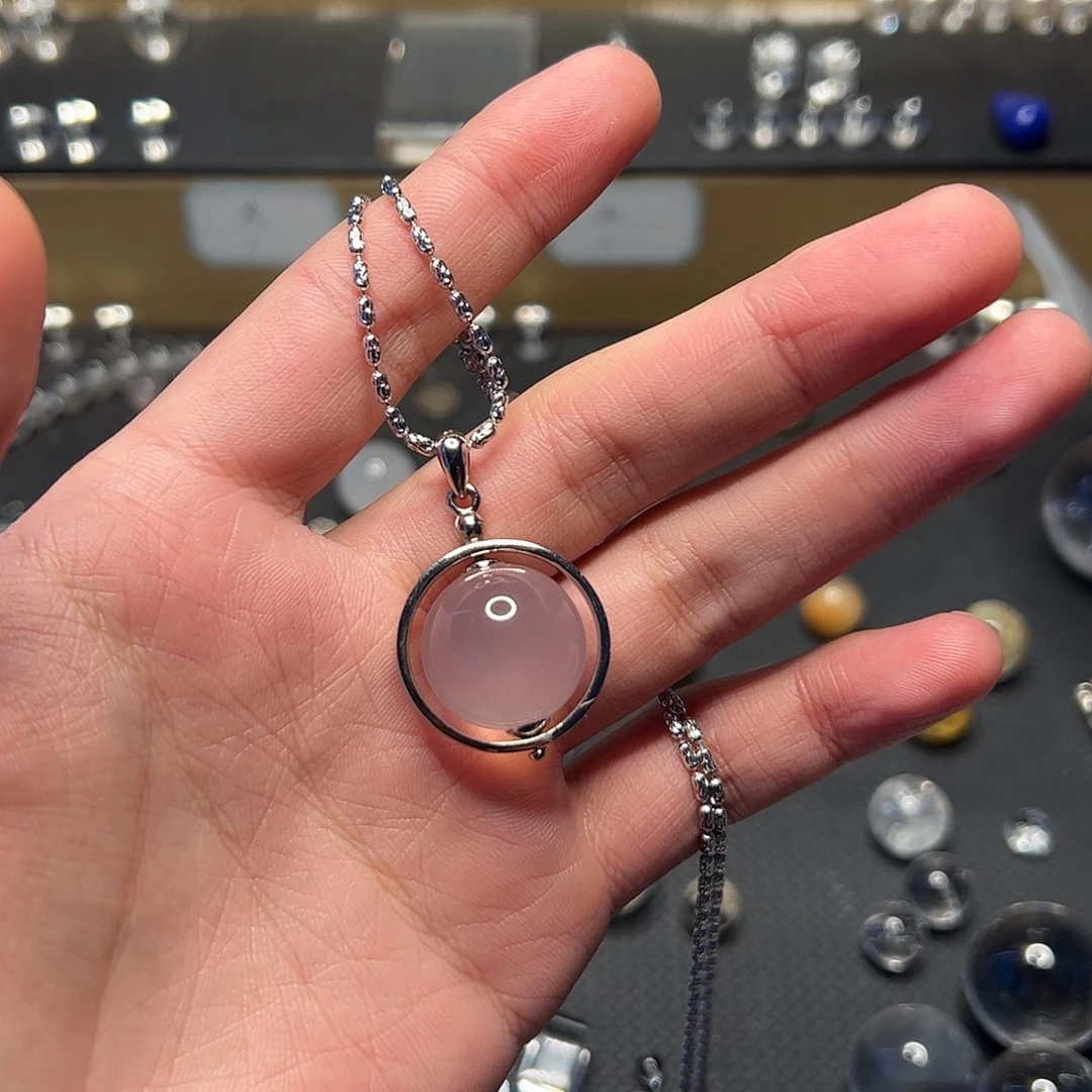 银S925镶嵌颈饰水晶莫桑比克粉水晶吊坠