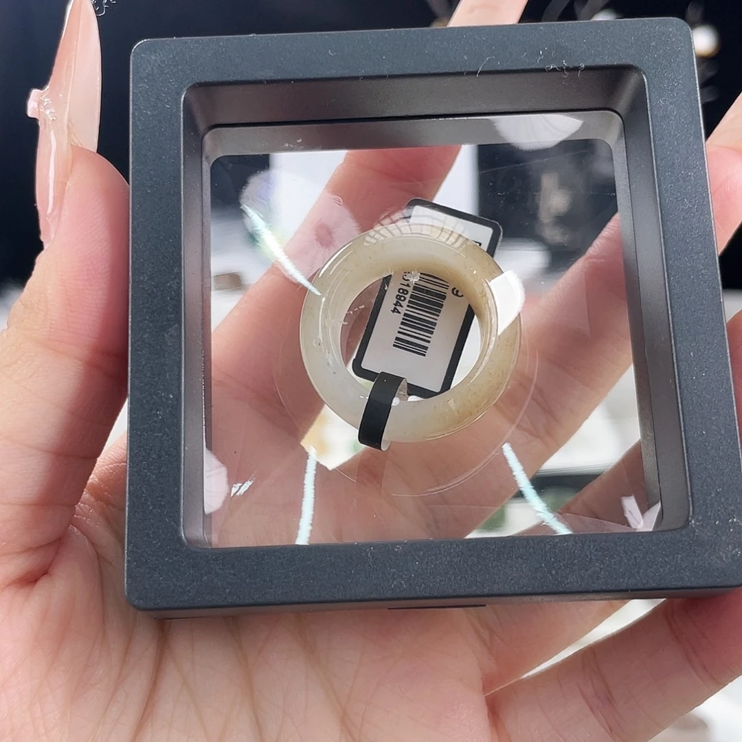 和田玉未镶嵌戒指桂花轮胎 18.3。不退换