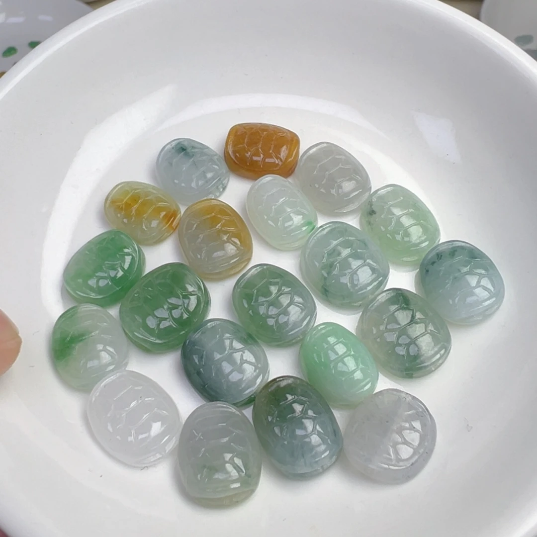 翡翠散珠单孔 龟壳 富甲天下
