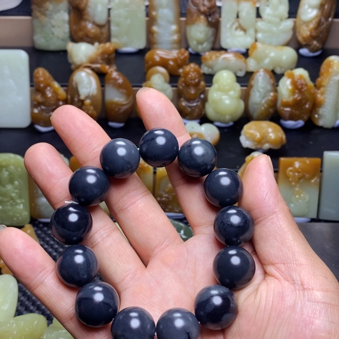 和田玉未镶嵌吊坠(不含链)