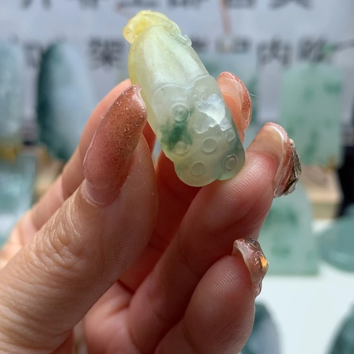 定制翡翠未镶嵌天然翡翠