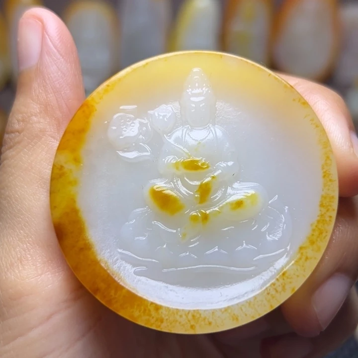 颈饰未镶嵌和田玉
