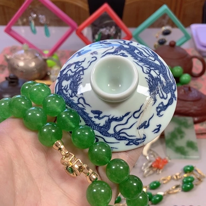 瓷片哈哈哈哈哈不哈哈吧
