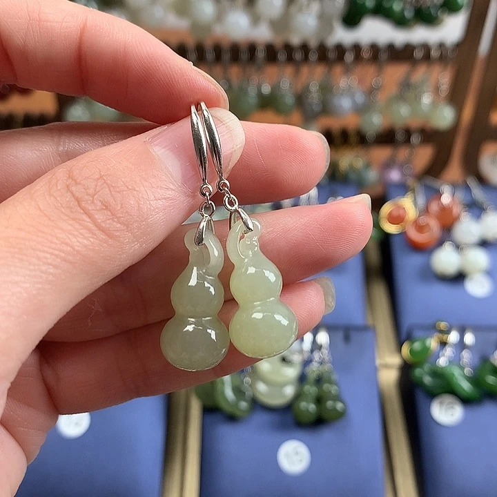 银S925镶嵌和田玉耳饰葫芦22左右晴水银钩