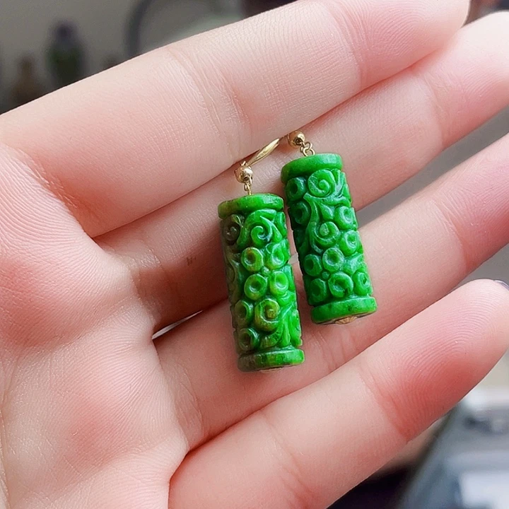 翡翠18K金镶嵌颈饰多样性