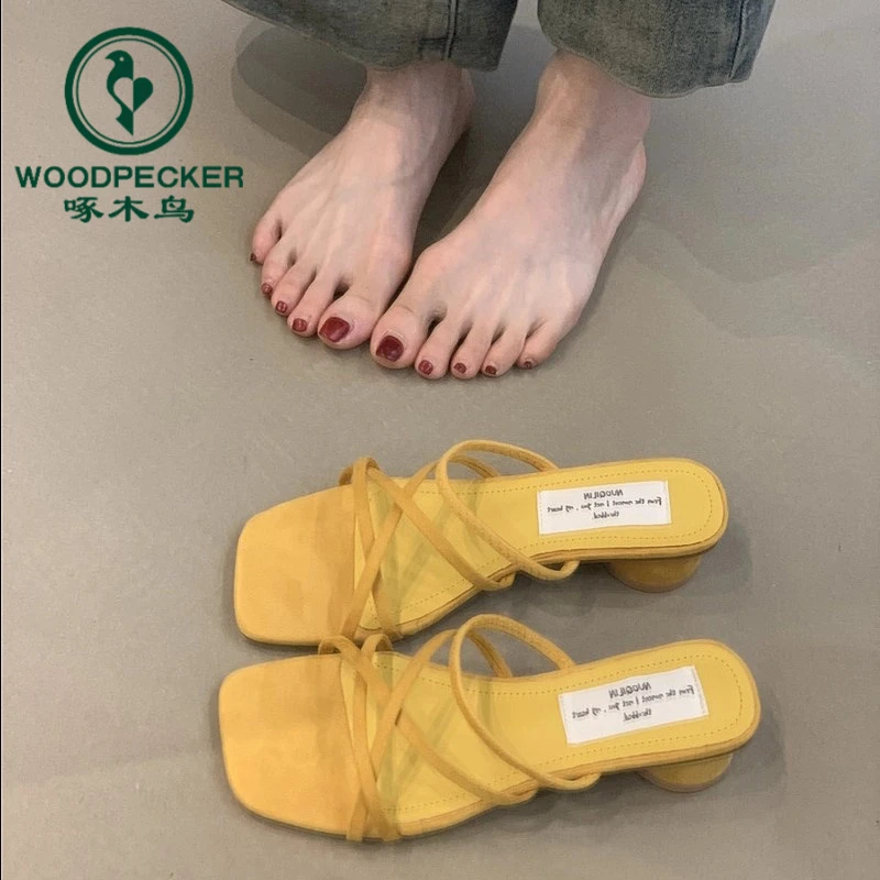 啄木鸟法式方头细带露趾凉鞋女外穿2025夏季新款休闲一字拖罗马鞋
