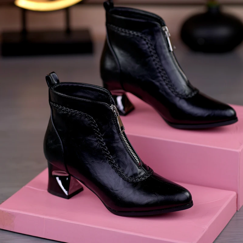 时装靴冬季女靴高跟百搭女鞋中跟马丁靴复古单靴