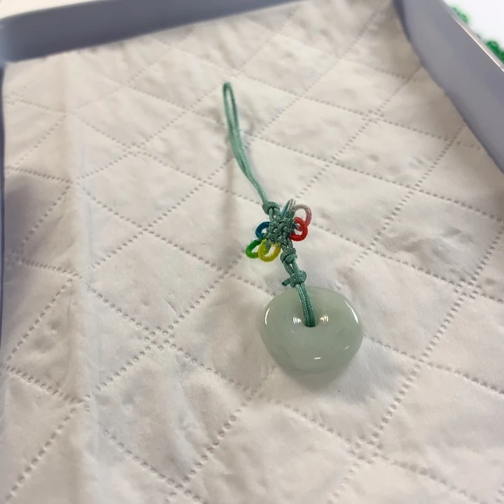 翡翠未镶嵌颈饰挂饰