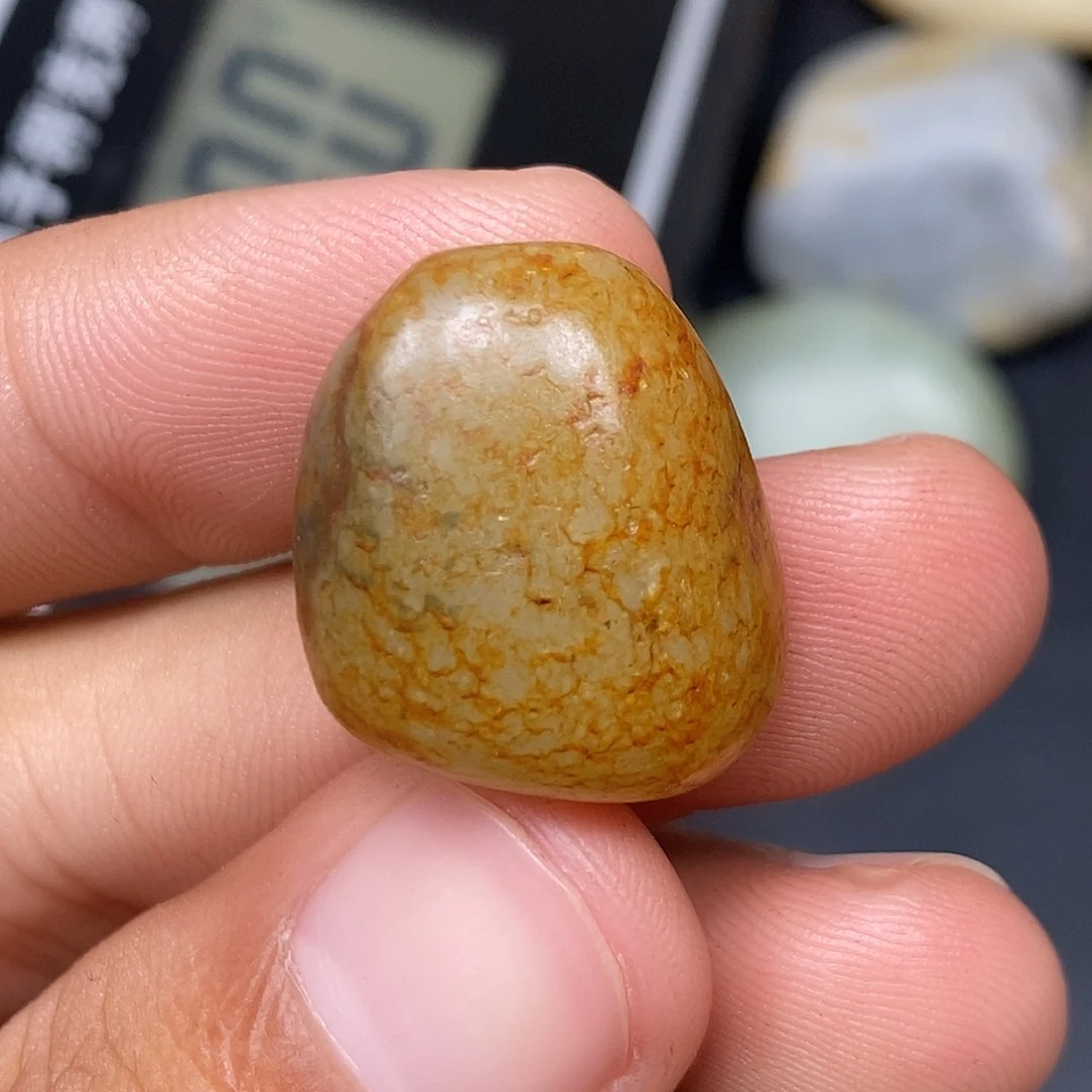 和田玉（糖玉）未镶嵌挂件