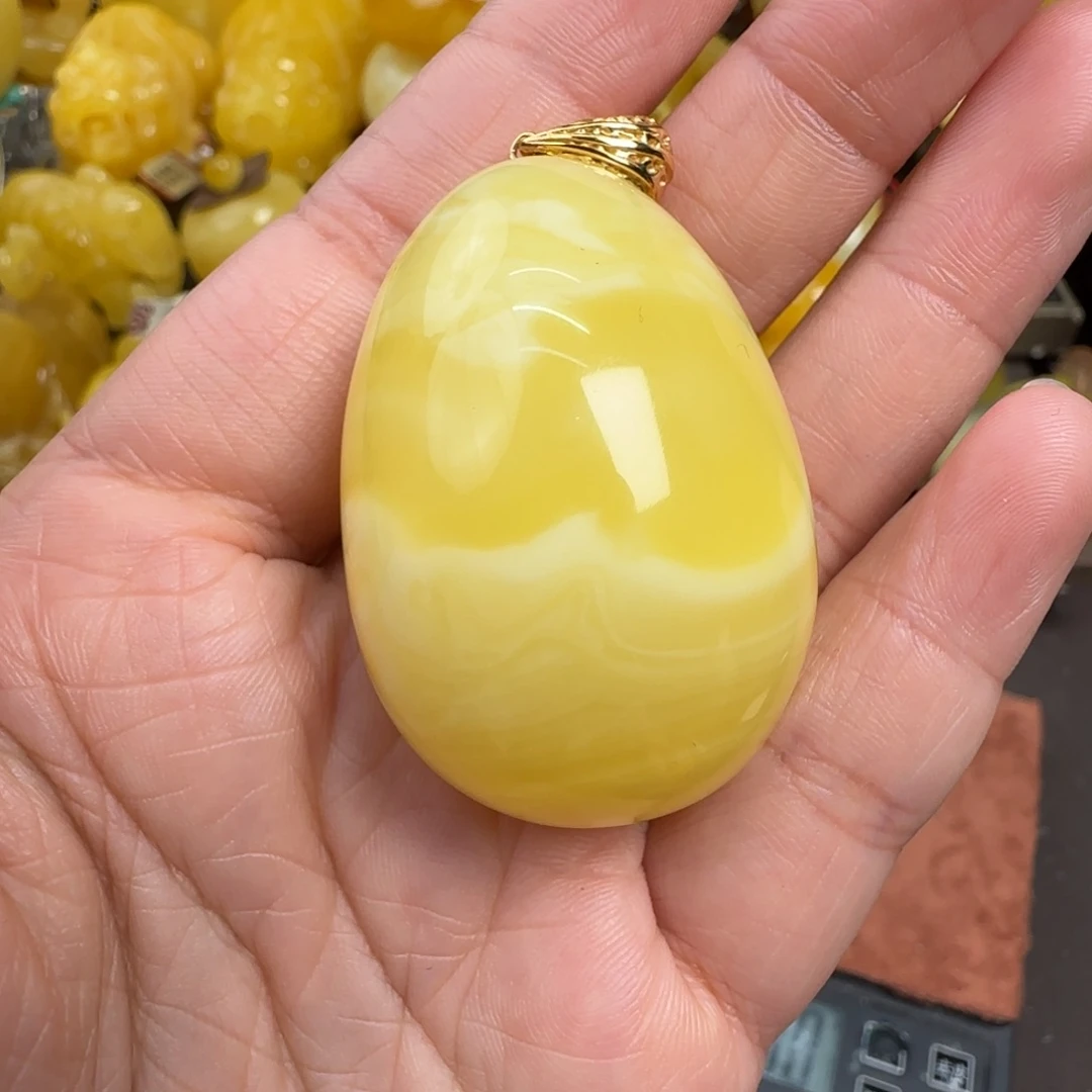 蜜蜡未镶嵌珠宝奇石