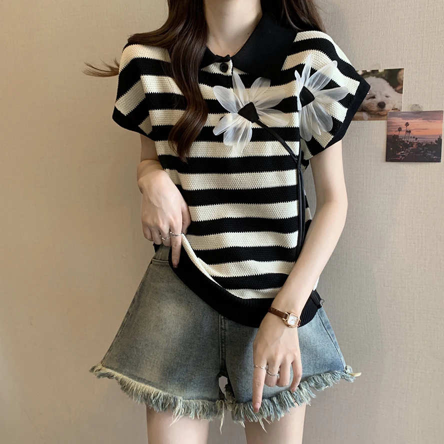 大码女装减龄宽松撞色立体花朵短袖T恤女韩版冰丝显瘦正肩打底衫