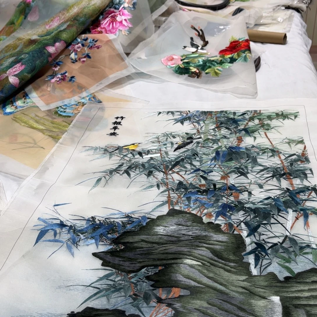 刺绣家*纯手工打造陆老师