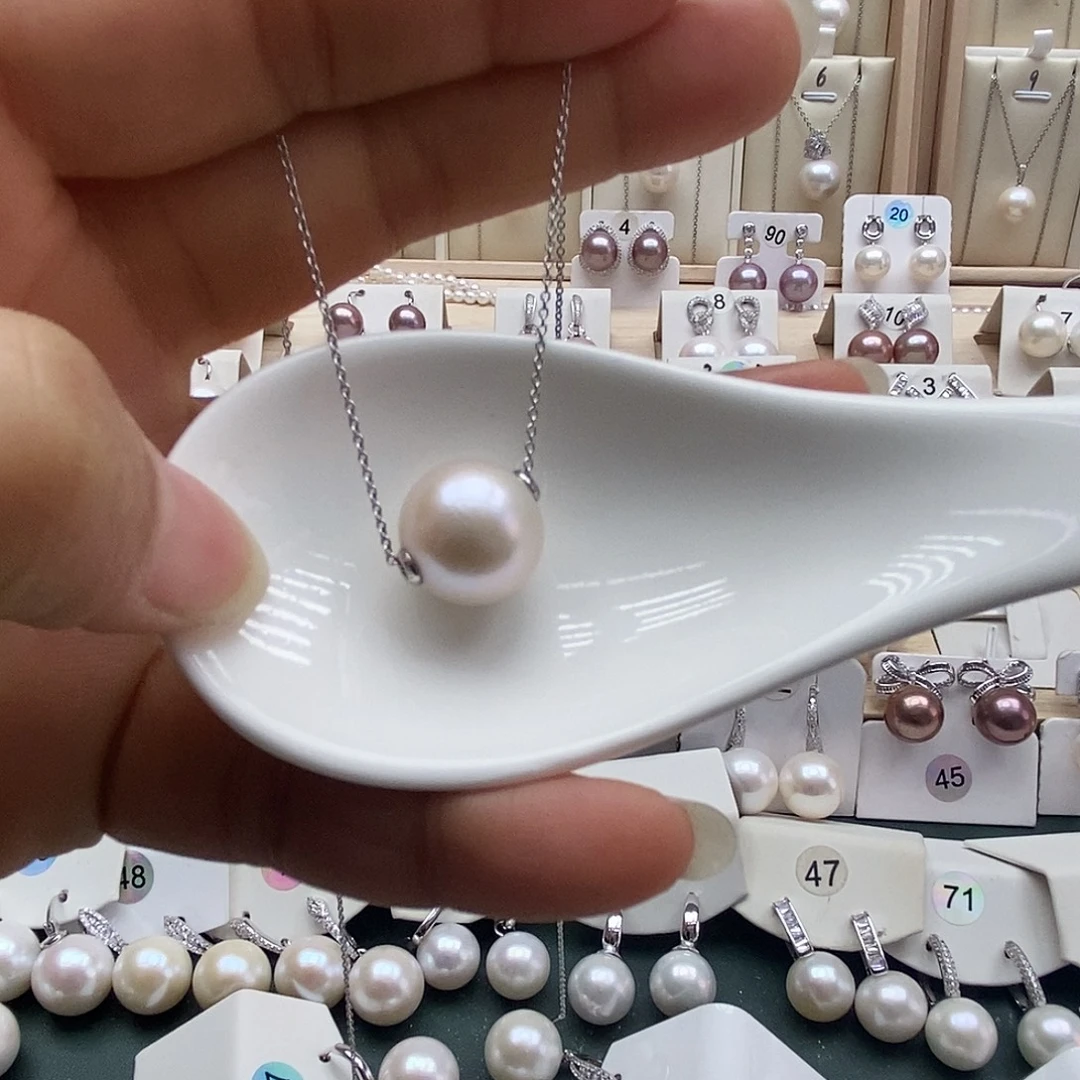 淡水珍珠银S925镶嵌颈饰