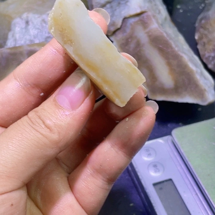 未镶嵌和田玉珠宝半成品