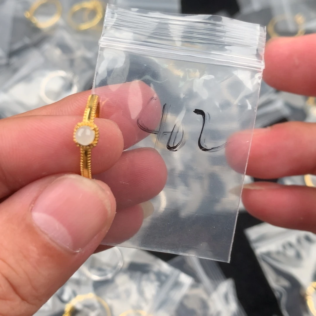 未镶嵌戒指翡翠402
