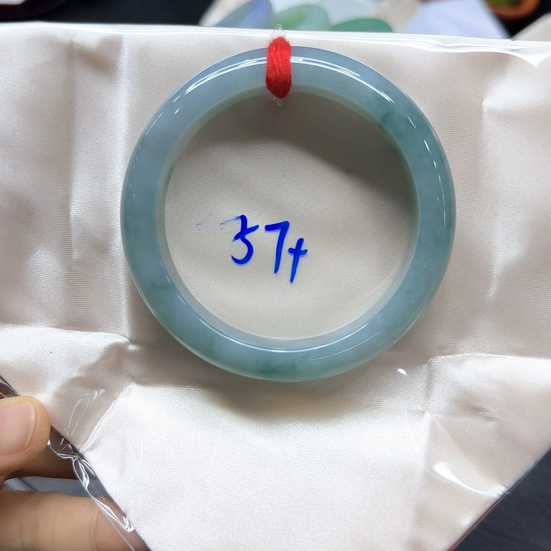 翡翠未镶嵌手镯翡翠