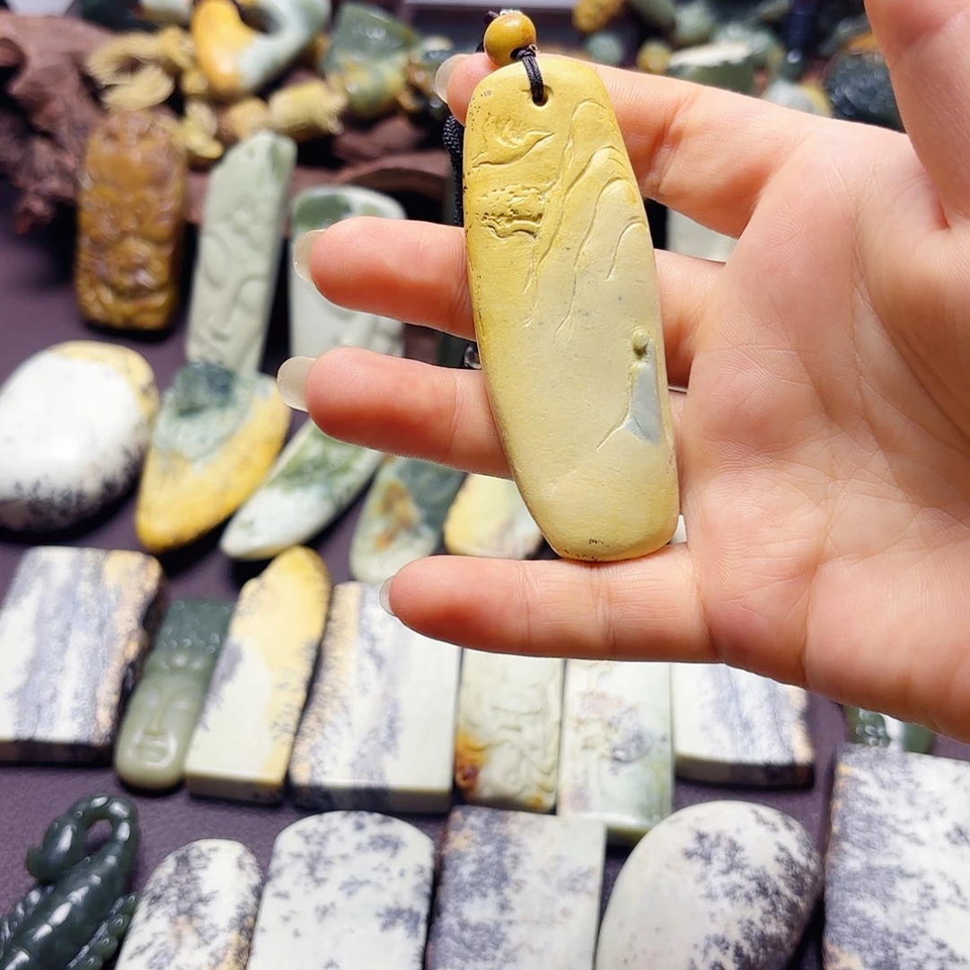 岫岩河磨玉（透闪石质玉）未镶嵌挂件