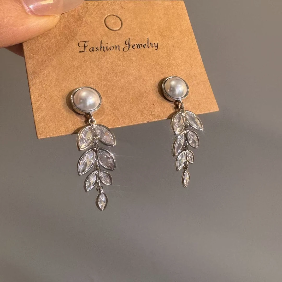 铜合金锆石耳饰 铜合金简约气质珍珠锆石流苏百搭气质耳环耳饰