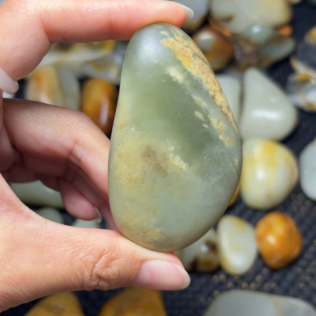 和田玉未镶嵌挂件A44