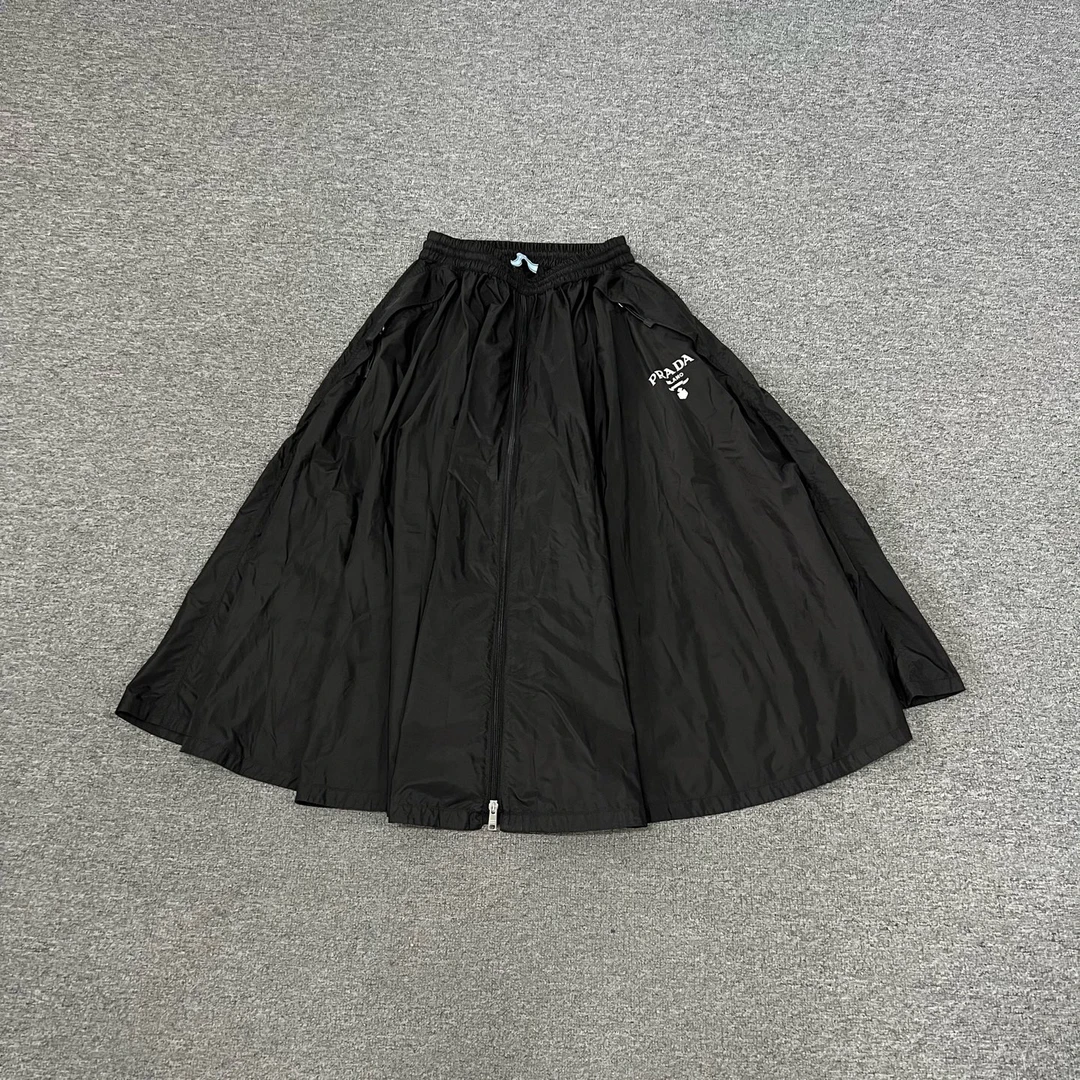 99新 AMIPARIS Prada 普拉达 经典Logo 尼龙 长裙 99新 40码