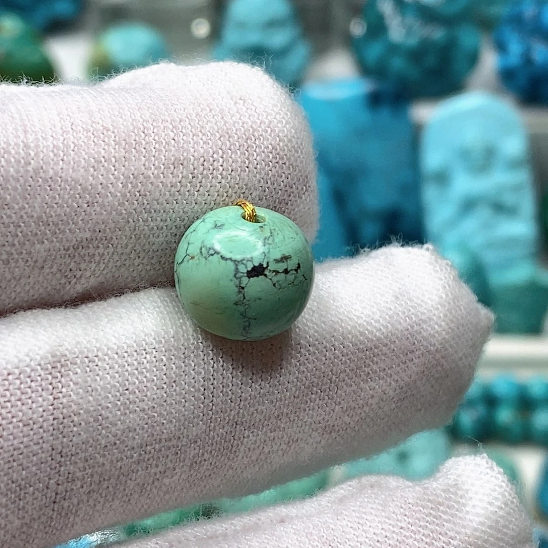 绿松石未镶嵌天然原矿 地大质检10.8mm