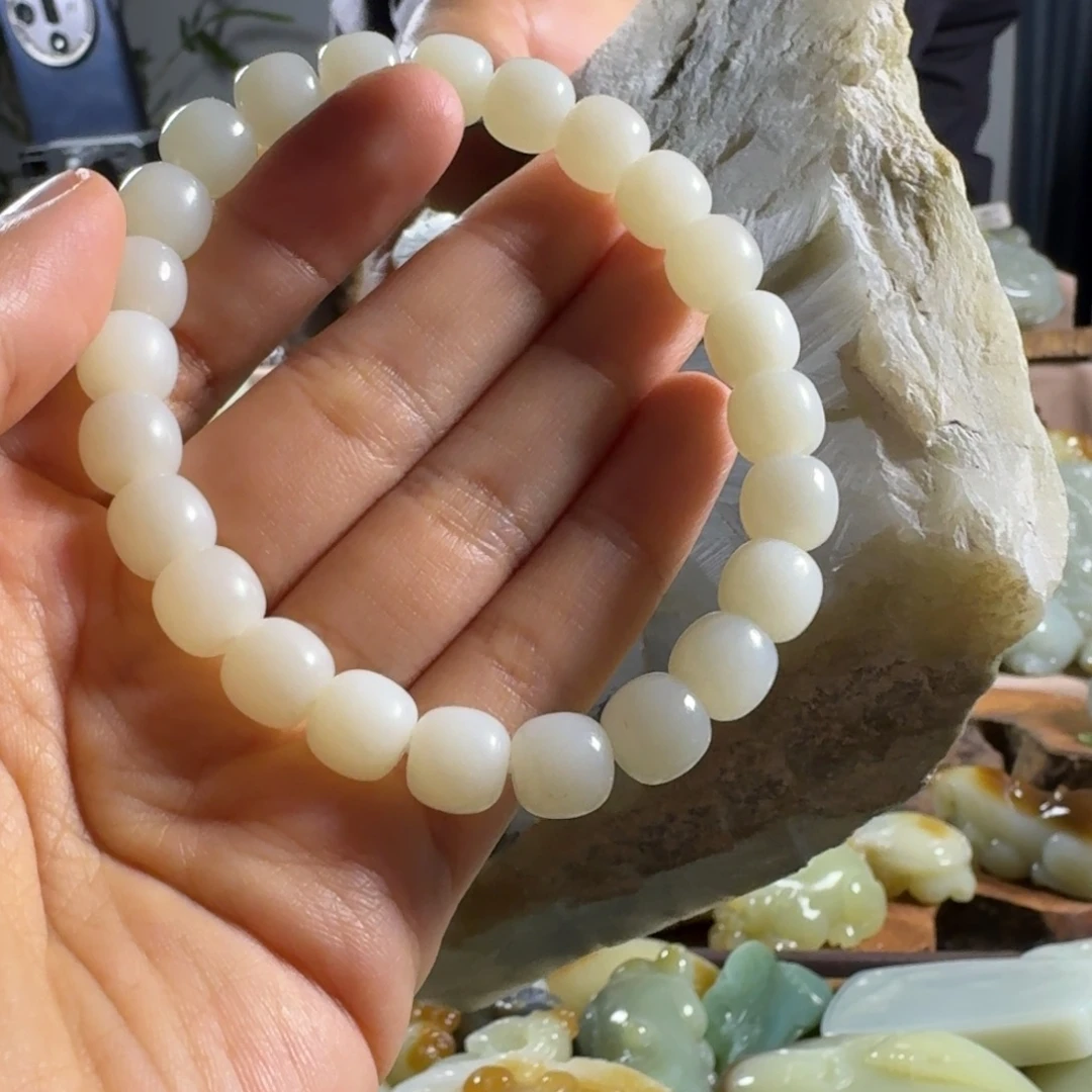 和田玉（糖玉）未镶嵌颈饰