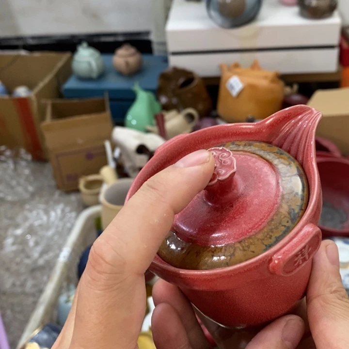 陶瓷艺术品及陶瓷壶