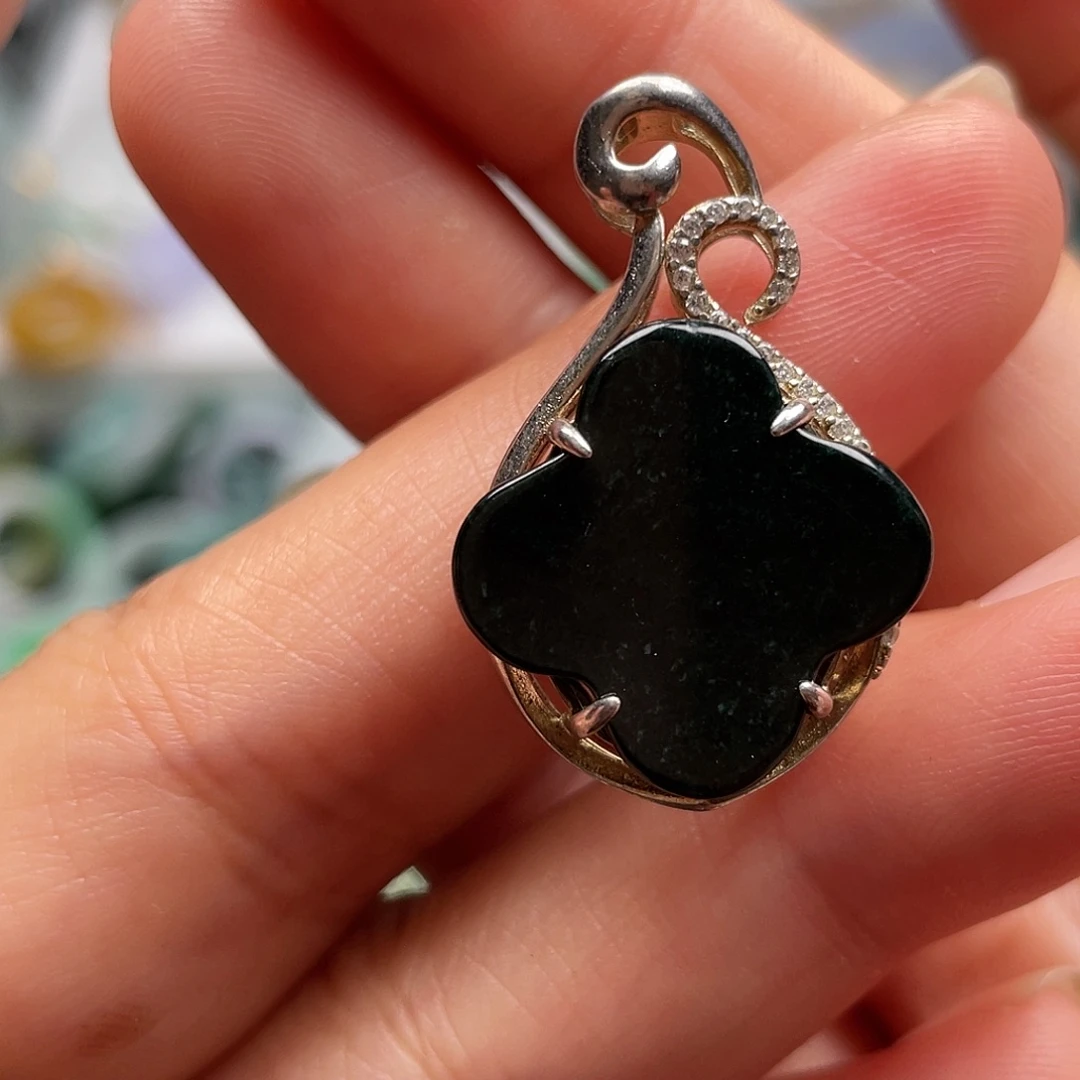 农***莉翡翠未镶嵌颈饰翡翠