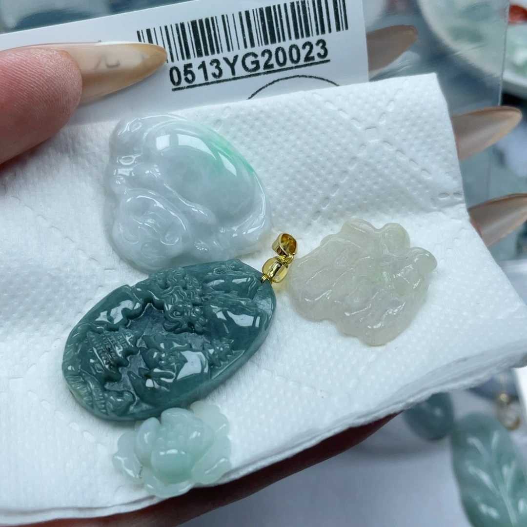 翡翠未镶嵌吊坠(不含链)