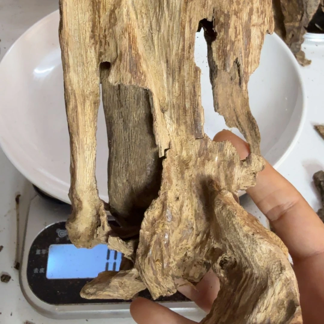 沉香碎屑沉香香港红土65克