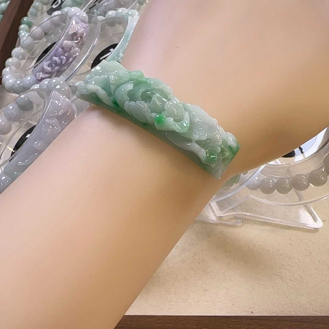 翡翠未镶嵌颈饰手牌5257