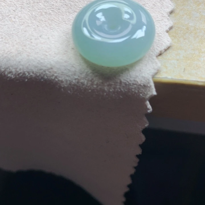 翡翠颈饰未镶嵌吊坠