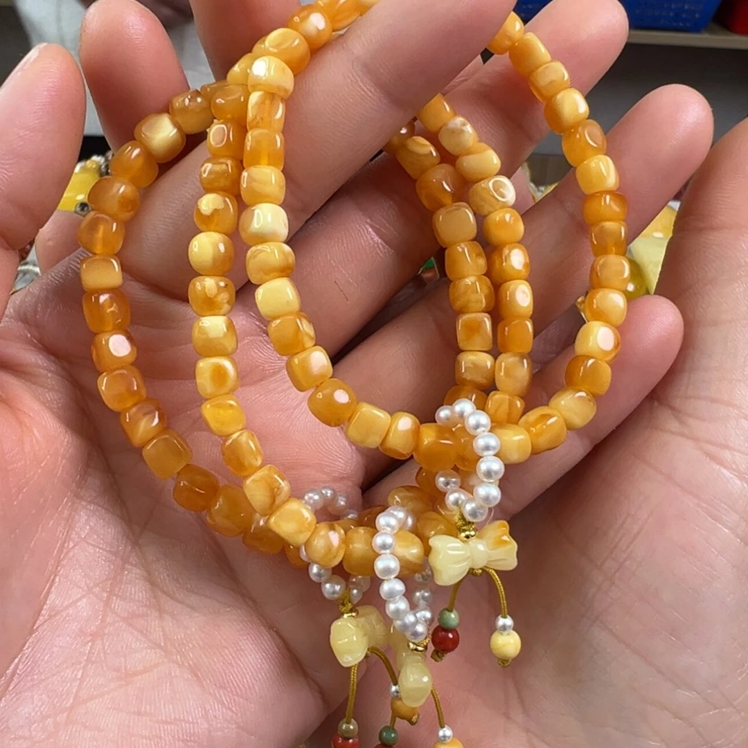 蜜蜡裸石未镶嵌多样性发一条